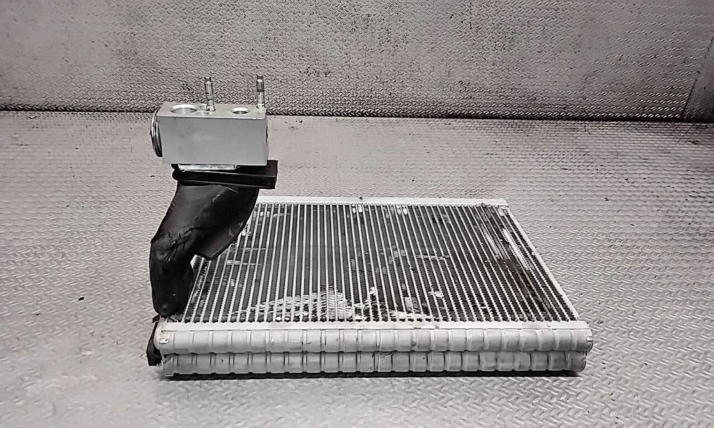 Air conditioning (A/C) radiator (interior)