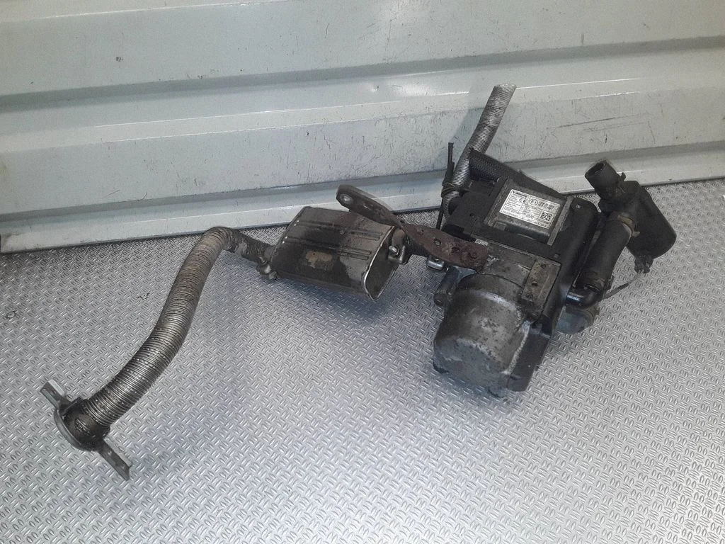 Auxiliary pre-heater (Webasto) 122R000258