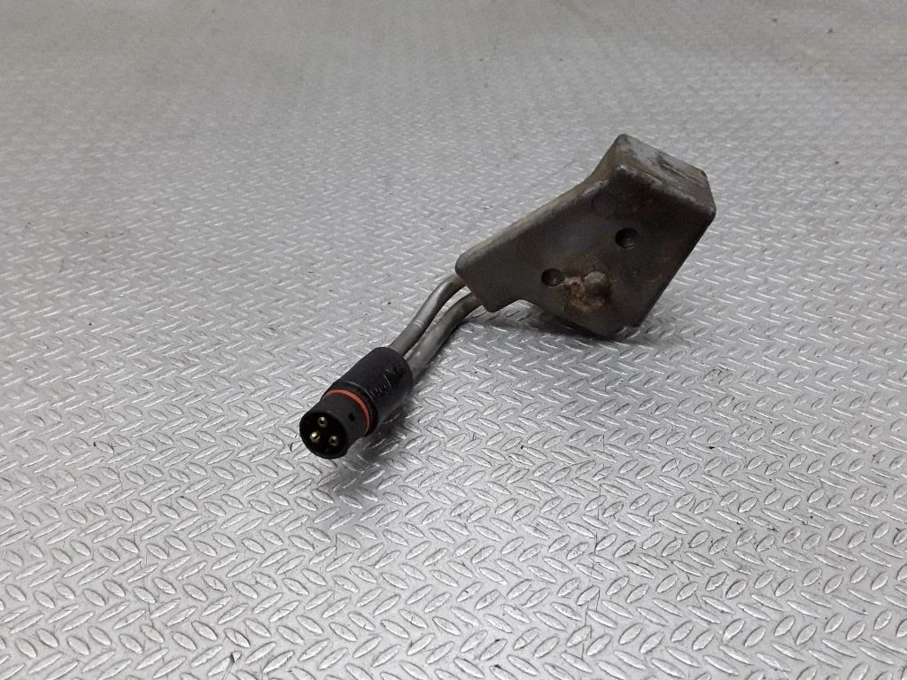 Electric engine pre-heating system (optional) – Jeep Grand Cherokee (WJ) (1999-2004)
