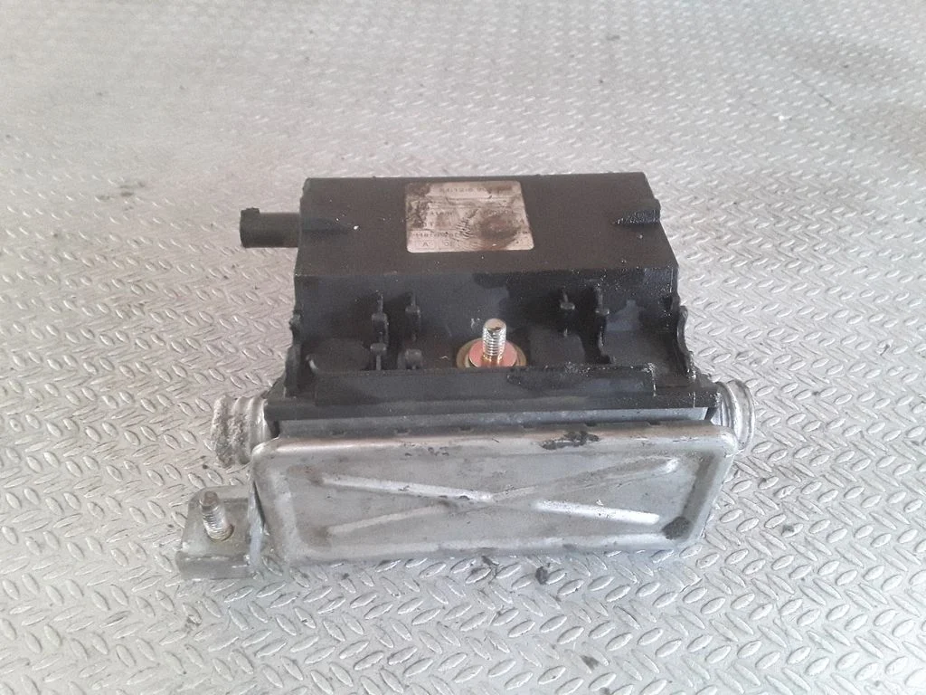 Electric engine pre-heating system (optional) – BMW 3 Series E46 (1998-2005)