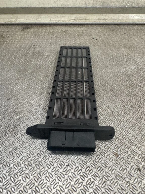 Electric cabin heater radiator – Subaru Outback (2009-2014)