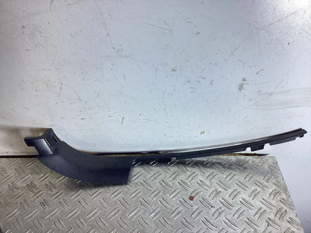 Other sill/pillar trim element – Lexus GS 250 350 300H 450H (2013-)
