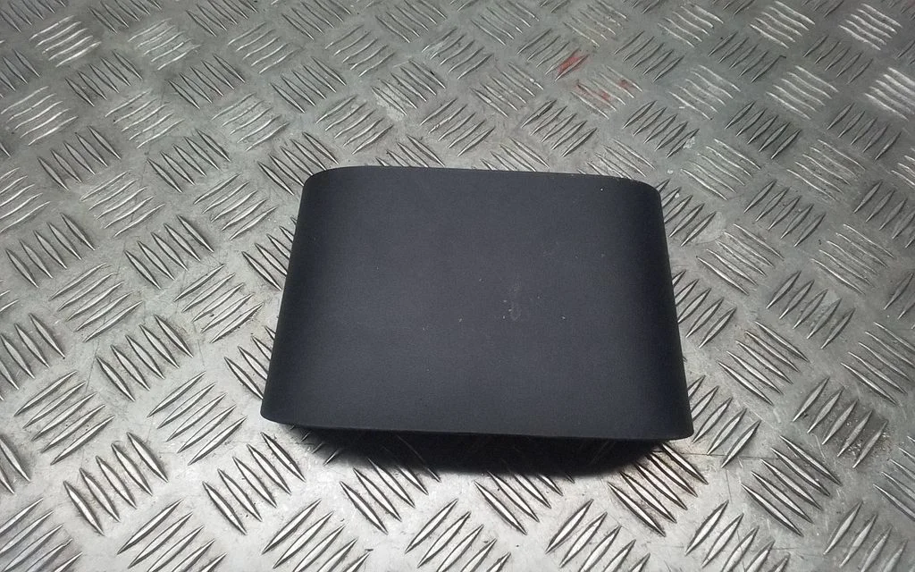 Other center console (tunnel) element – Tesla Model Y (2020-)