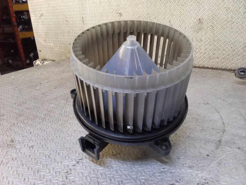 Heater fan/blower 5242673401