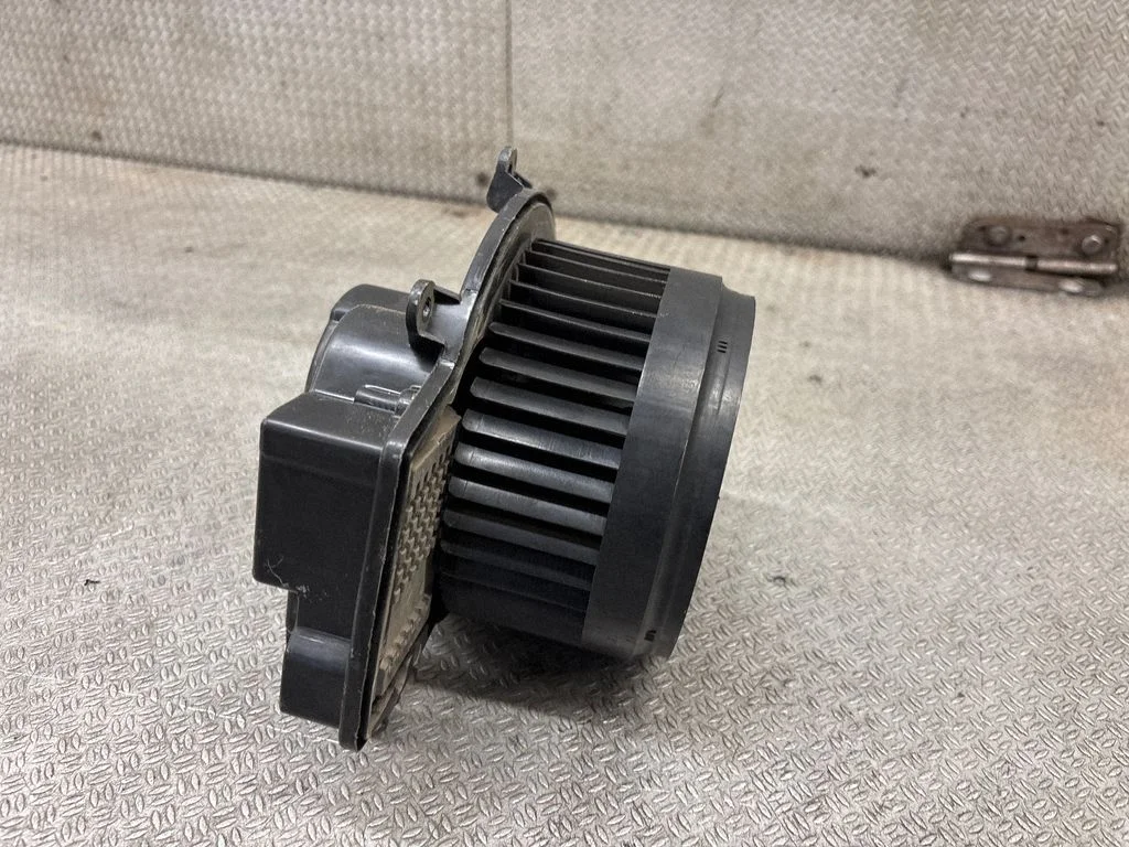 Heater fan/blower
