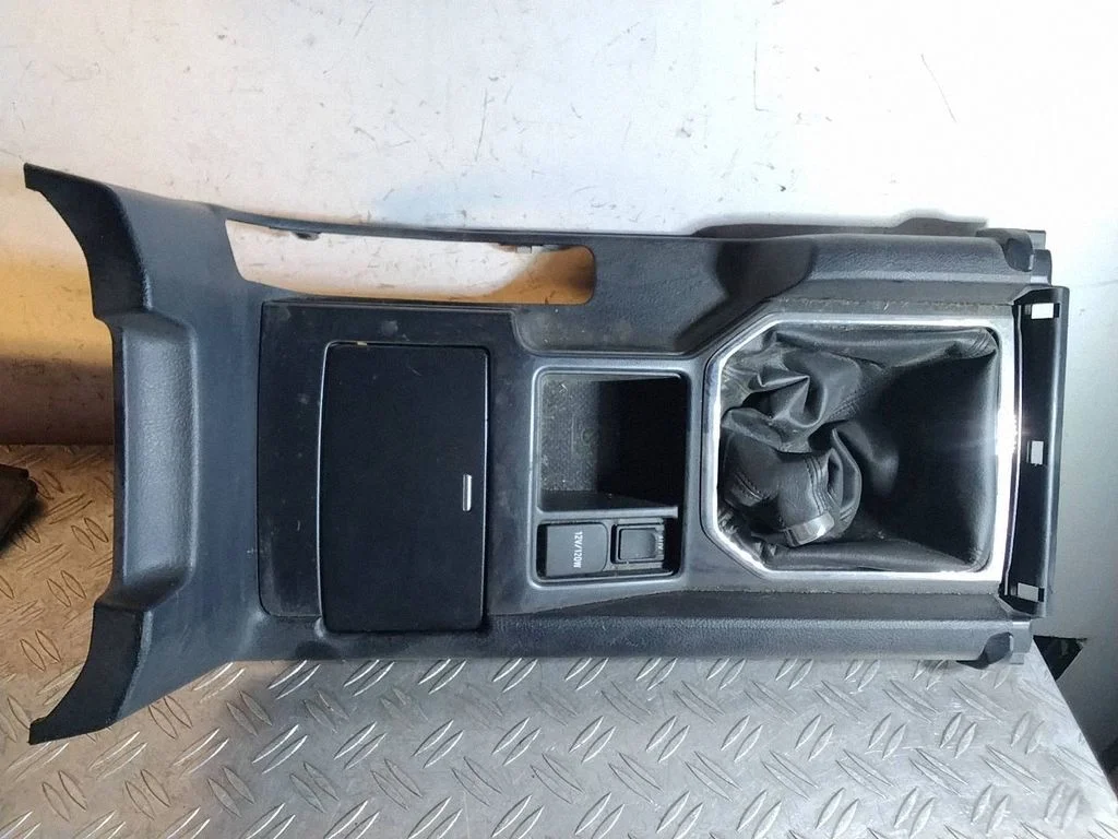 Other center console (tunnel) element 5562022050