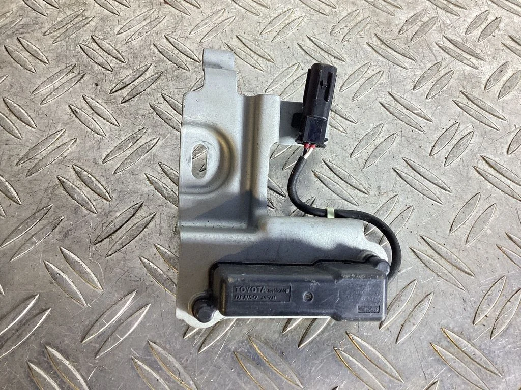 Tire pressure sensor – Lexus GS 250 350 300H 450H (2013-)