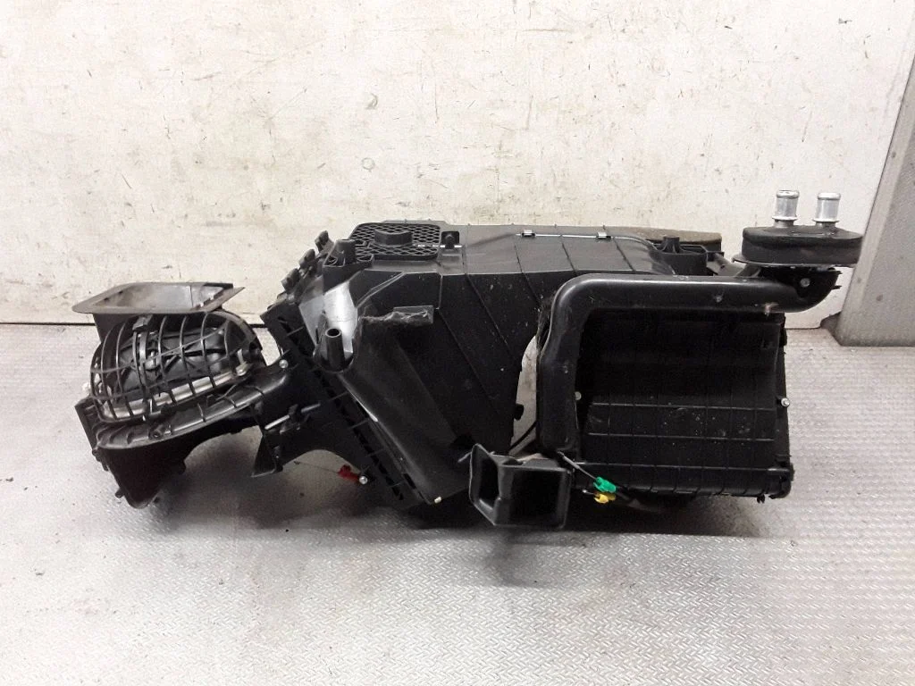 Interior heater climate box assembly 7H1819005AR