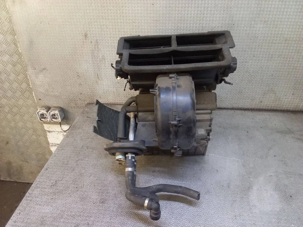 Salona klimata mezgla komplekts 7M5119B555CB