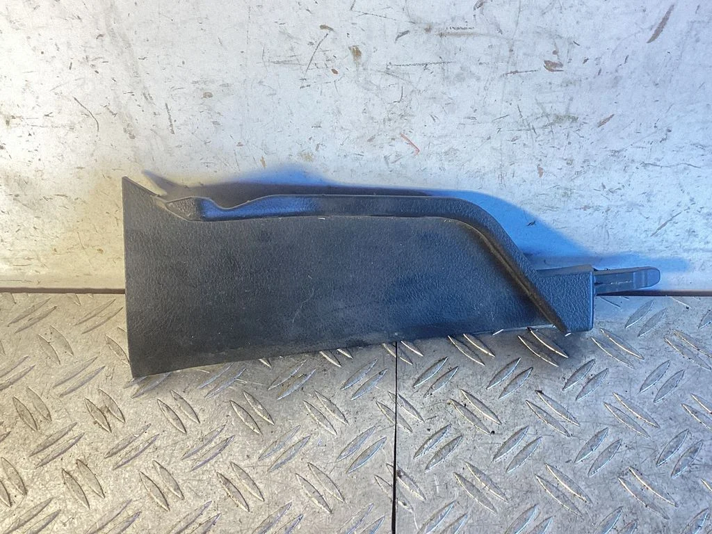 Other center console (tunnel) element 5881760040