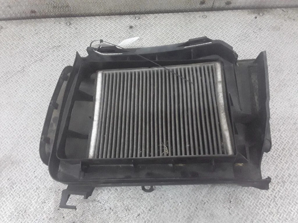 Salongi õhufiltri komplekt – BMW 5-seeria E39 (1996-2003)