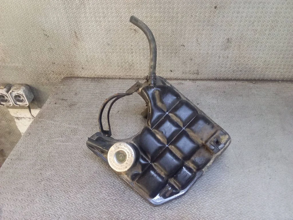 Coolant expansion tank/reservoir 3540041