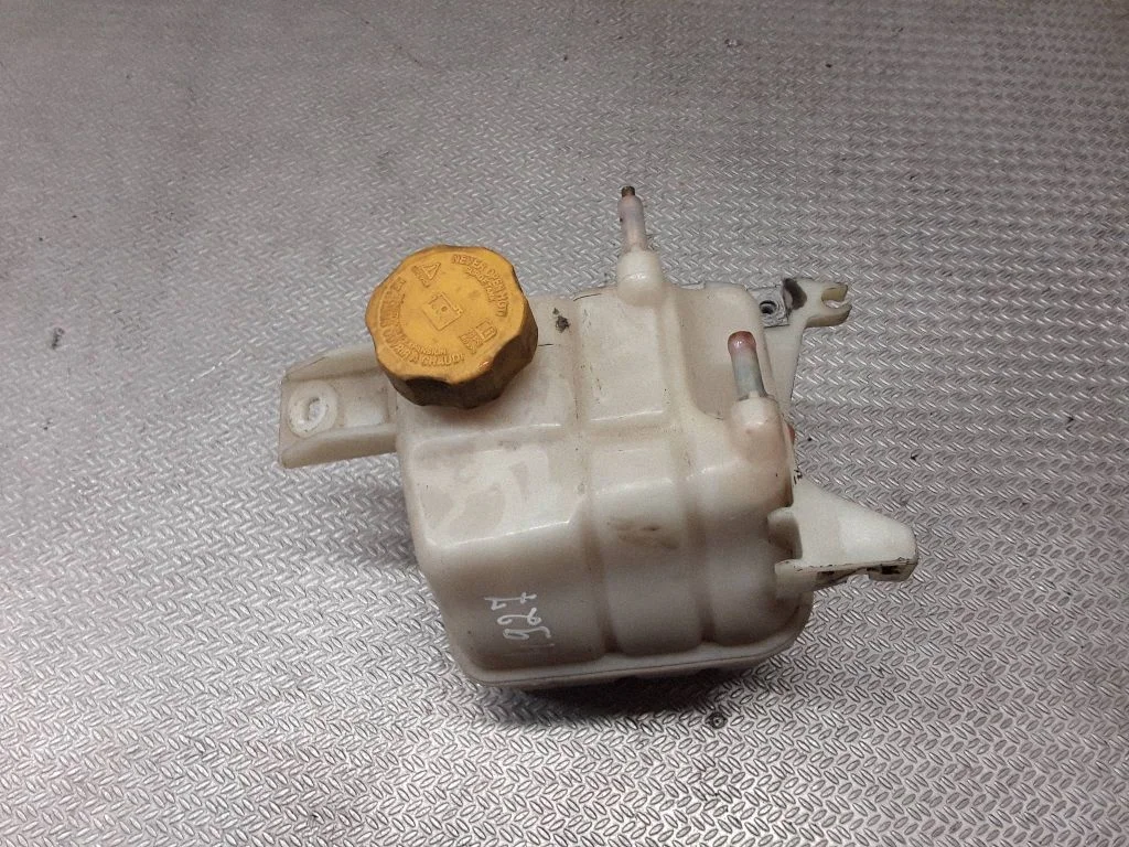 Coolant expansion tank/reservoir