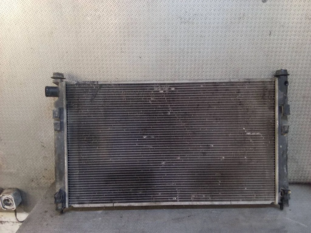 Jahutusvedeliku radiaator 011144