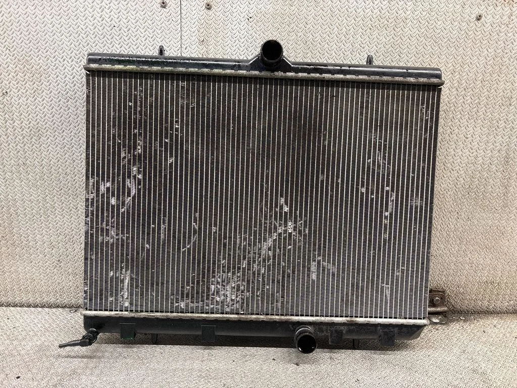 Coolant radiator – Peugeot 3008 I (2008-2015)