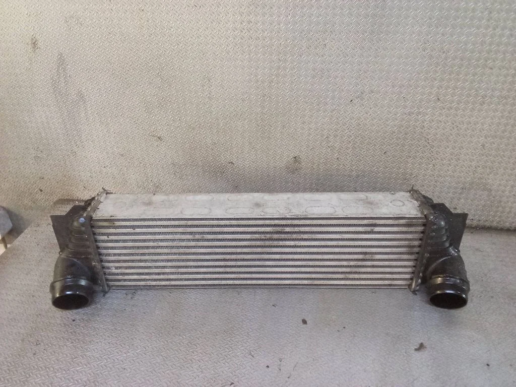 Intercooler radiator – BMW 7 Series F01 F02 F03 F04 (2008-2016)