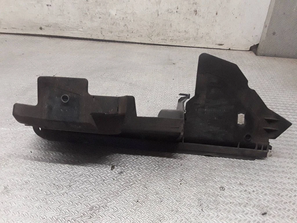 Intercooler air guide/duct channel 315671560