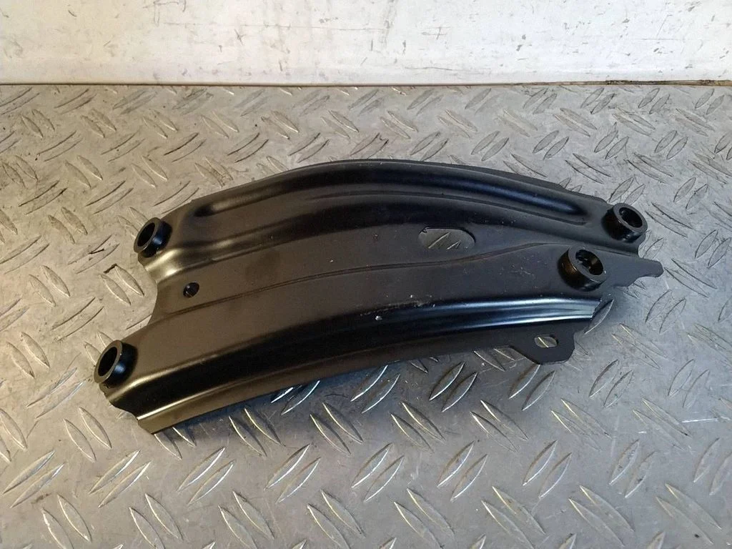 Other front suspension part – Lexus RX 450H (2016-)
