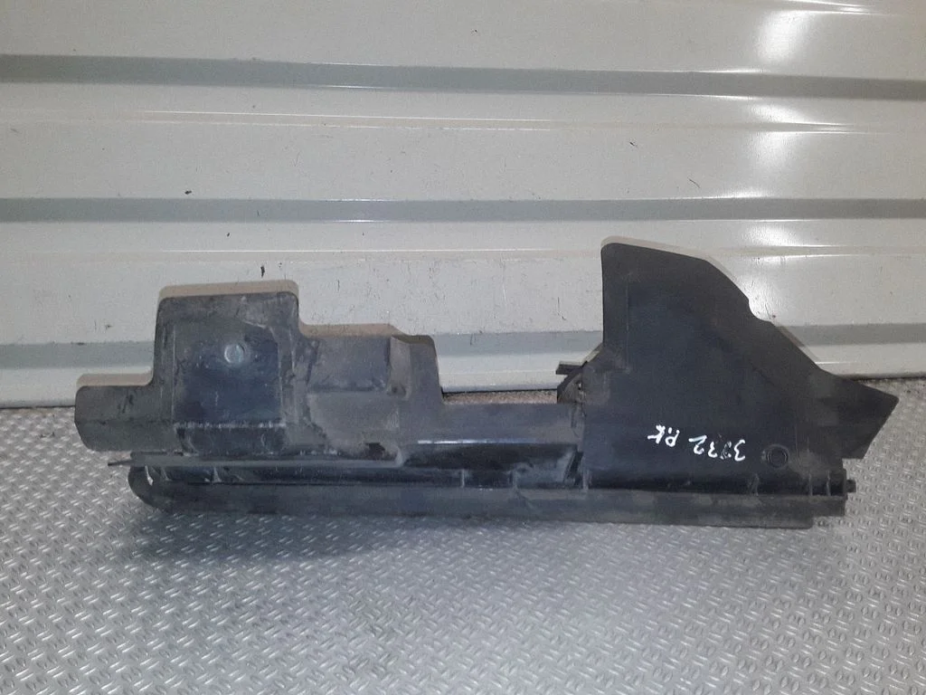 Intercooler air guide/duct channel – Opel Zafira C (2011-2019)