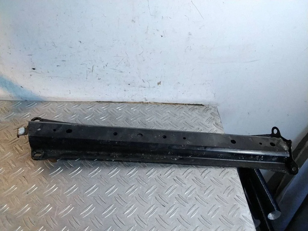 Other front suspension part – Lexus IS III XE30 (2013-2020)