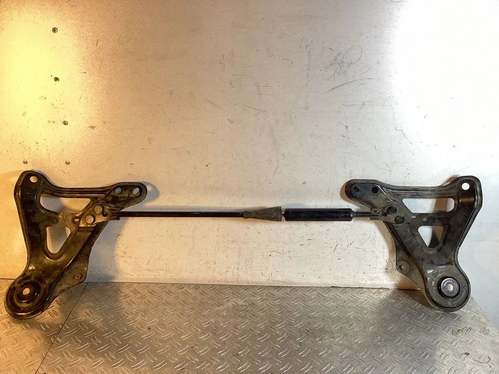 Other front suspension part – Lexus RX 450H (2016-)