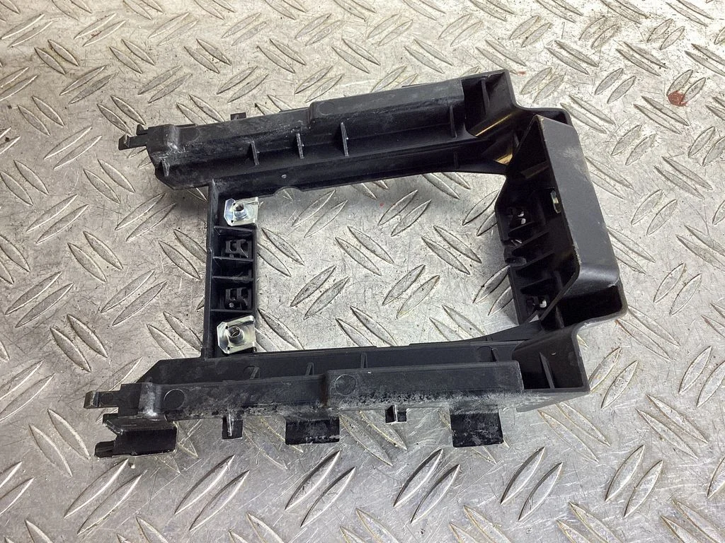 Other center console (tunnel) element – Porsche Macan (95B) (2019-)