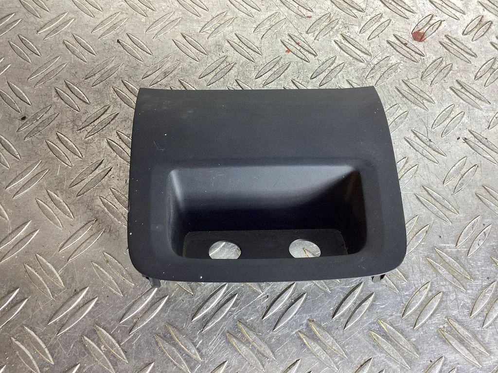 Other center console (tunnel) element – Volvo S90, V90 (2016-)