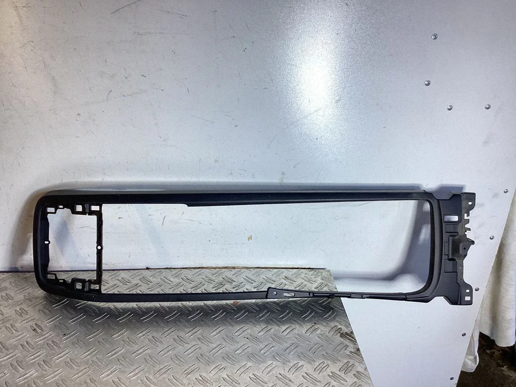 Other center console (tunnel) element – Volvo S90, V90 (2016-)