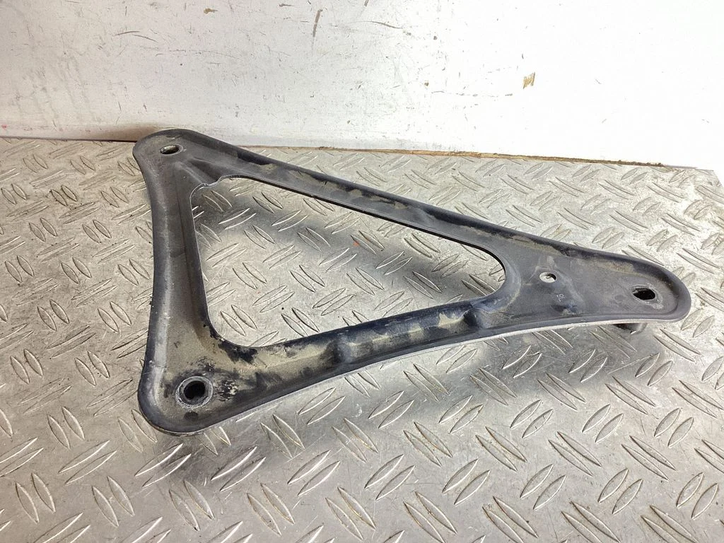Other front suspension part – Lexus GS 250 350 300H 450H (2013-)
