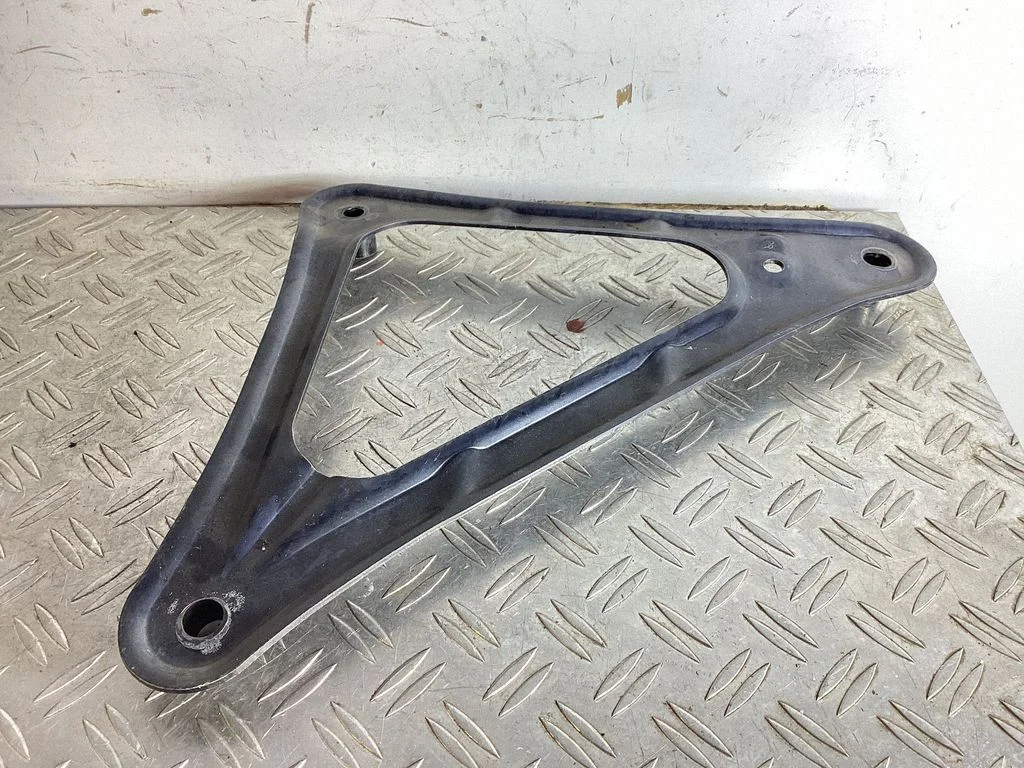 Other front suspension part – Lexus GS 250 350 300H 450H (2013-)
