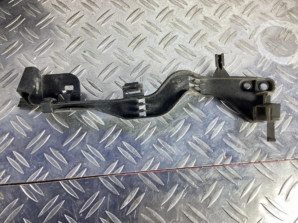 Other front suspension part – Mercedes-Benz GLC-Class C253 (2016-)