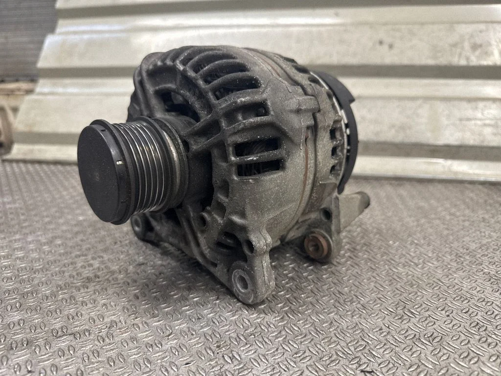 Generator/alternator 06F903023J