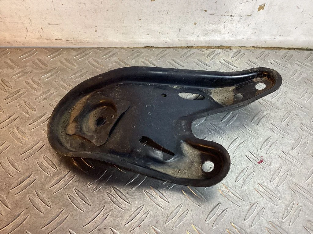 Other front suspension part – Lexus RX 450H (2016-)