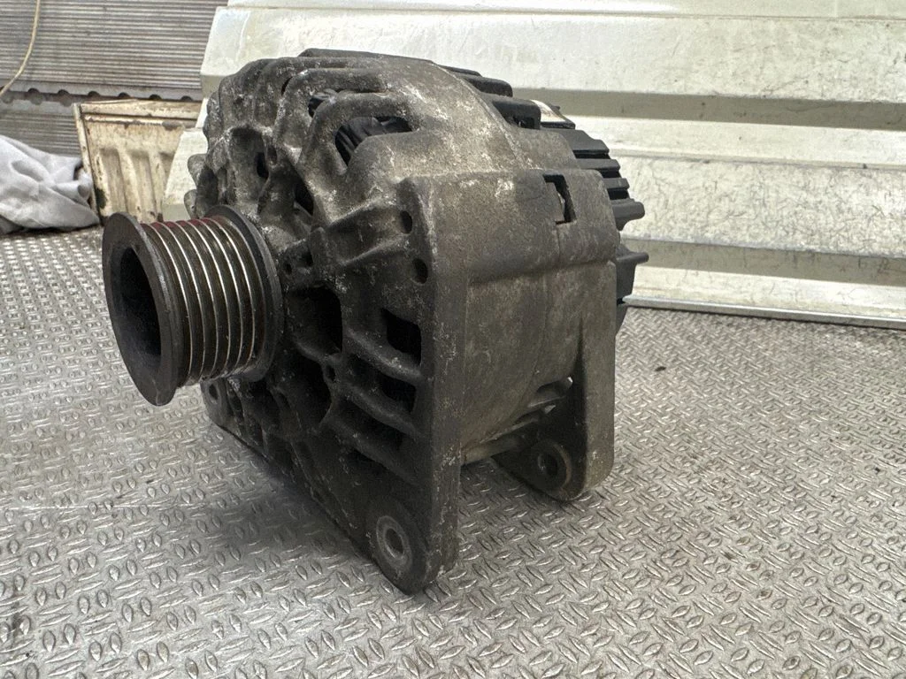 Generaator 7711134313