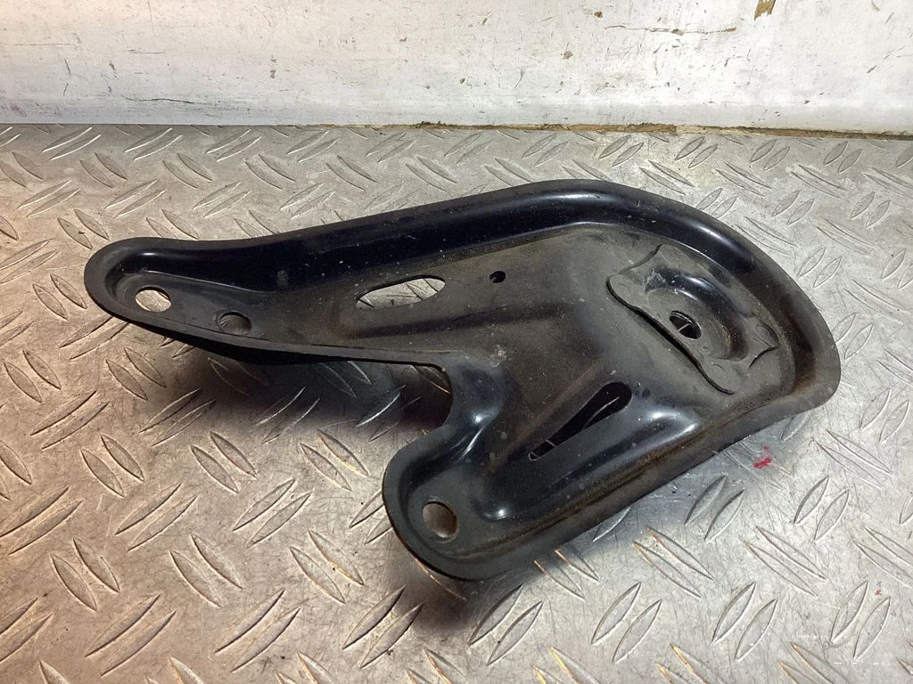 Other front suspension part – Lexus RX 450H (2016-)