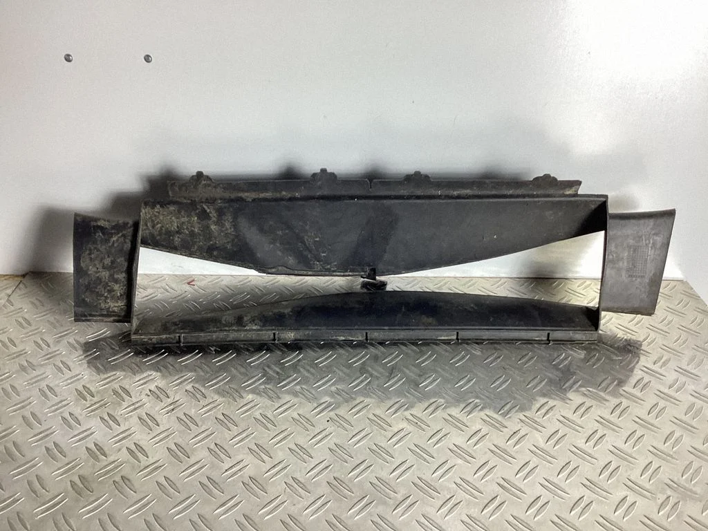 Intercooler air channel guide – Porsche 911 997 (2004-2013)