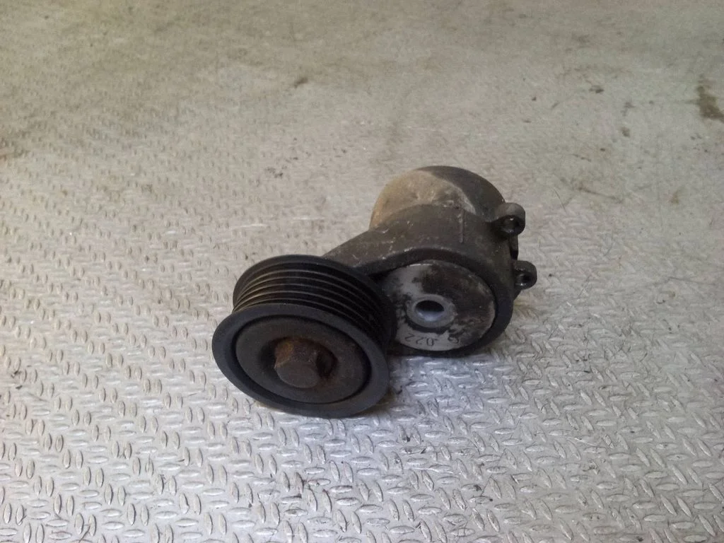 Generator/alternator belt tensioner 022145299L