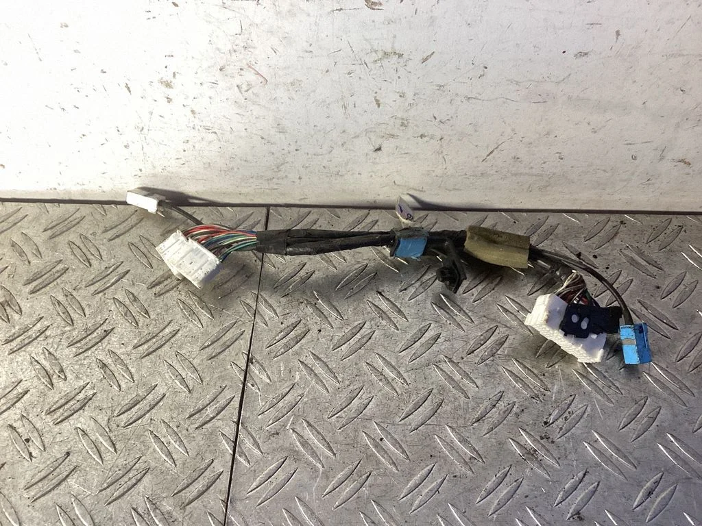 Other wiring loom 8214360290