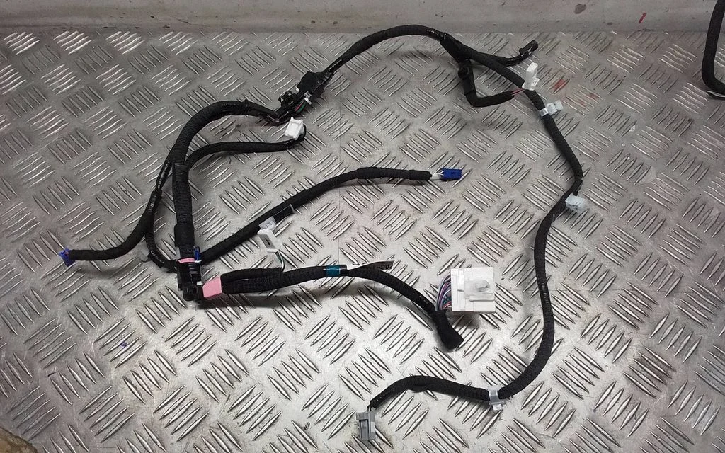 Other wiring loom 8214348420C1