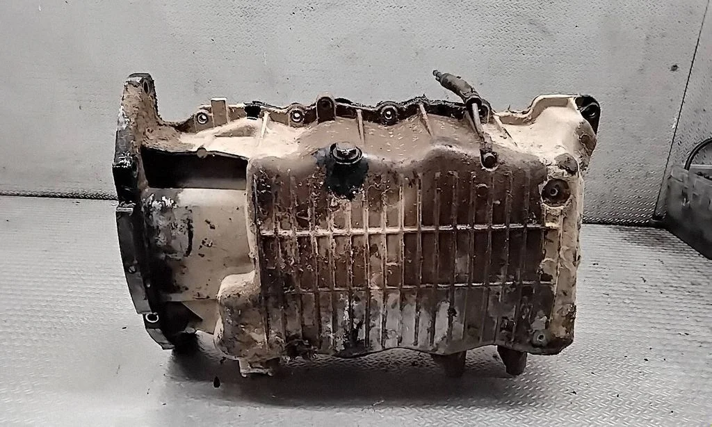 Oil sump