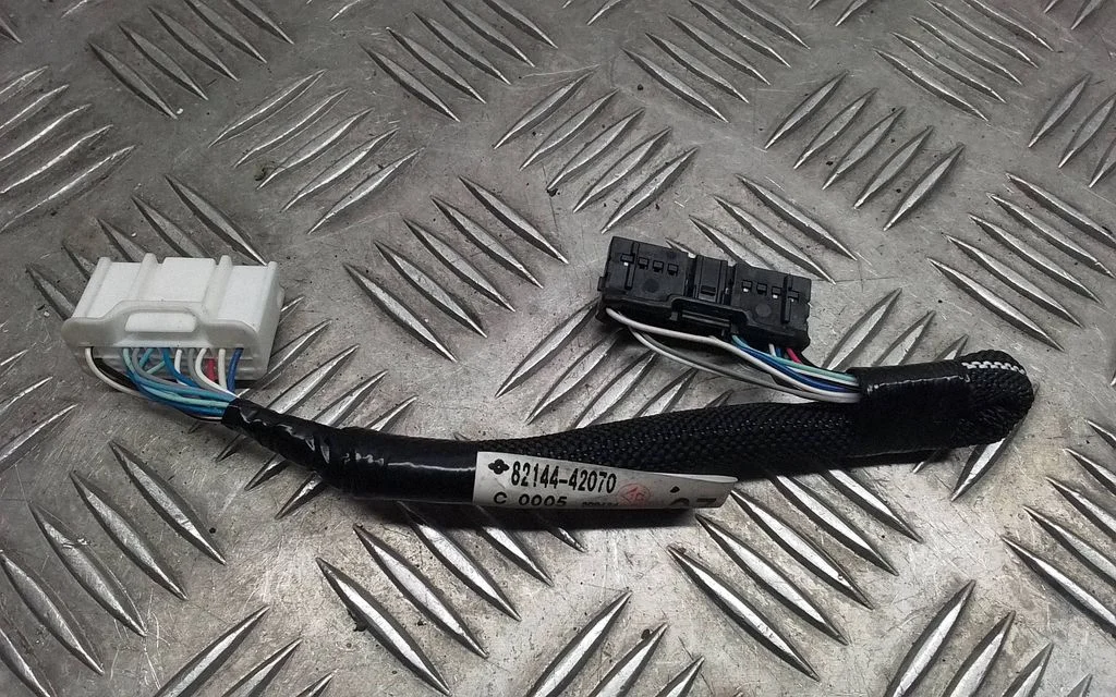 Other wiring loom – Toyota RAV 4 (XA50) (2018-)