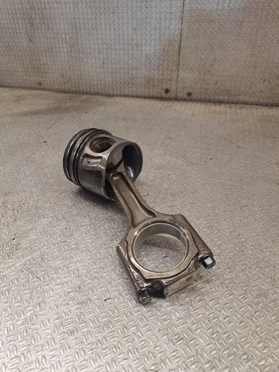 Piston