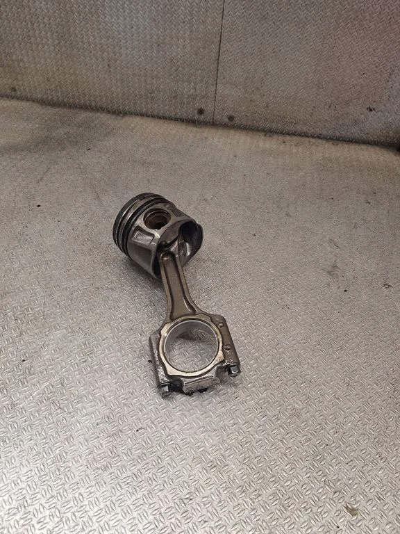 Piston
