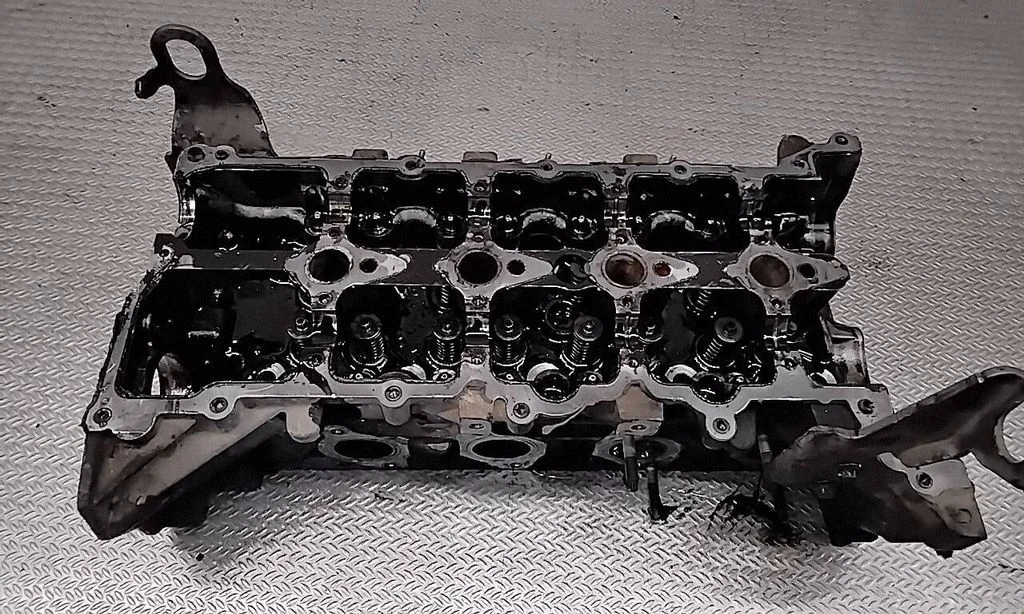 Engine head