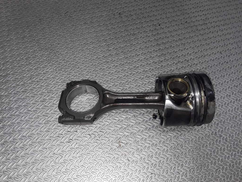 Piston