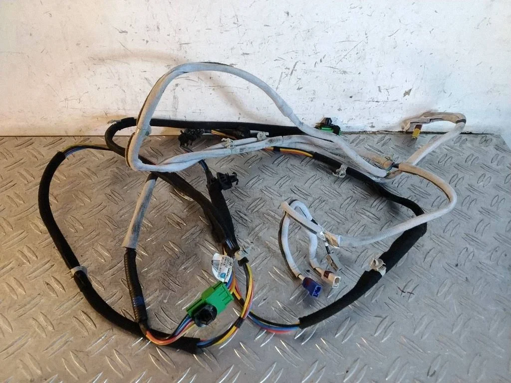 Muud juhtmed / juhtmestik – KIA Niro (2022-)