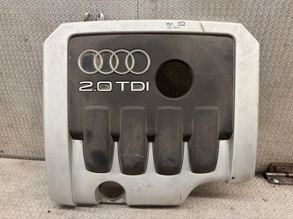 Engine cover (trim) 03G103925AF
