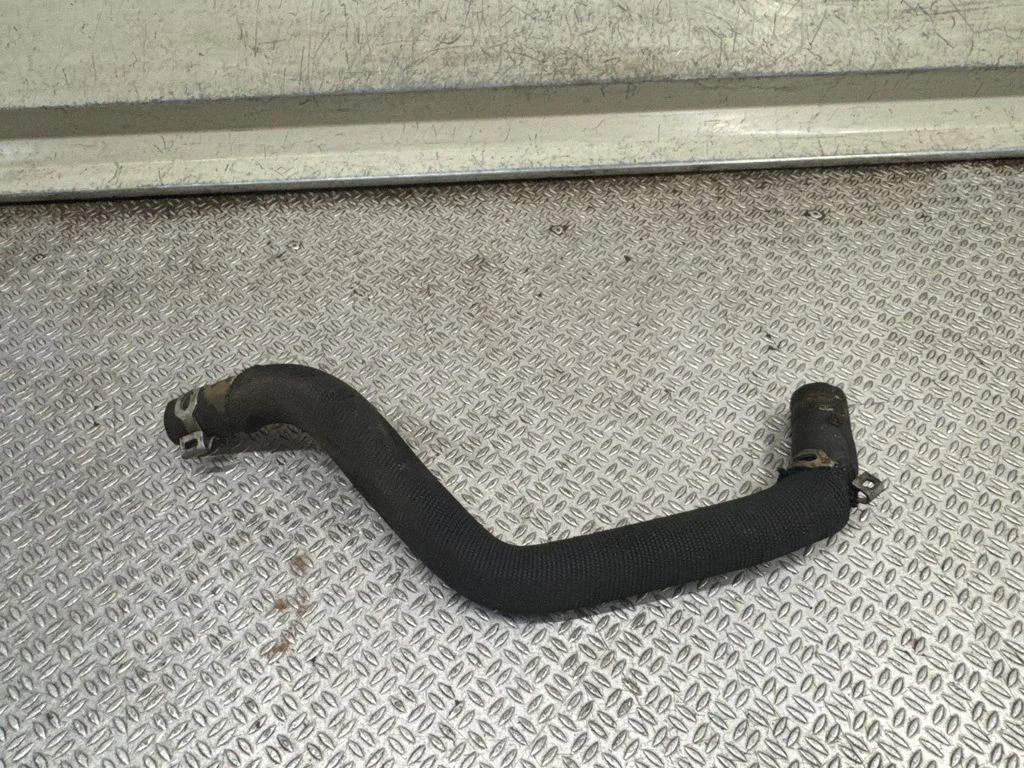 Coolant pipe/hose
