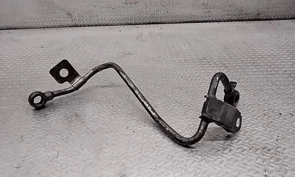 Coolant pipe/hose