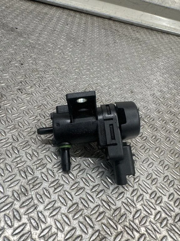 Turbo solenoid valve 9652862380